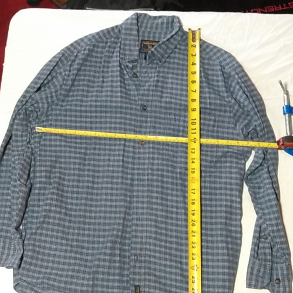 Woolrich Men's medium Blue Twist Plaid Flannel Button Down Shirt, Cotton